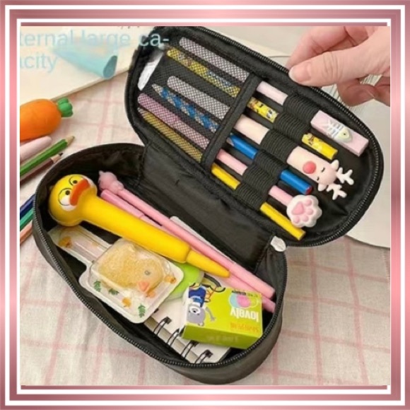 HELLO KITTY Kuromi Makeup/Everyday Use Case - Picture 3 of 6